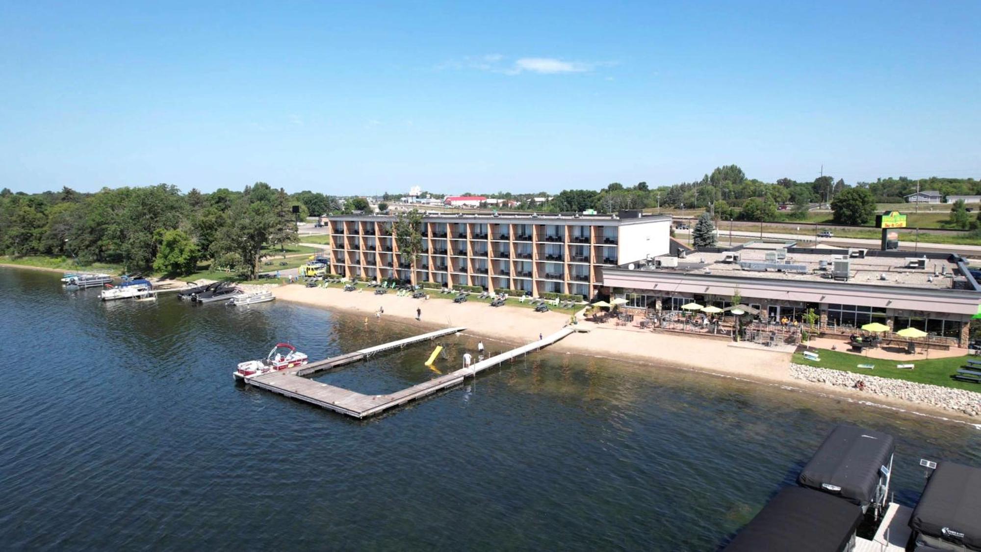 Holiday Inn Detroit Lakes By Ihg Luaran gambar